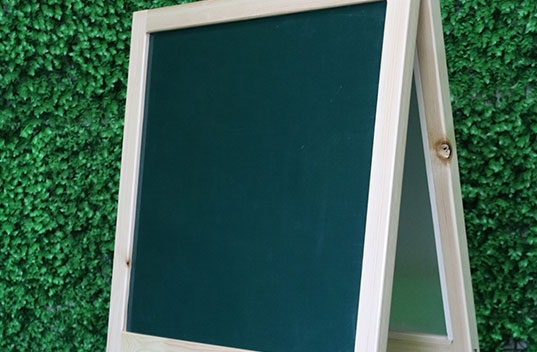 选择幼儿园移动黑板的正确使用方法有哪些？