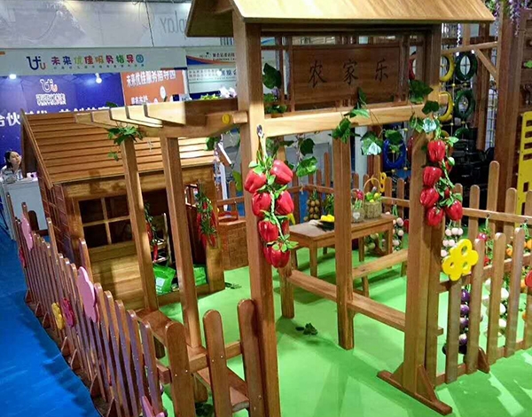 张家港幼儿园户外实木大型玩具