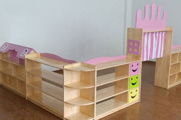 幼儿园木制桌椅家具价格